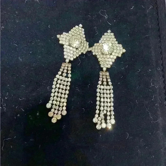 Rhinestone long drop earrings - Picture 2 of 4